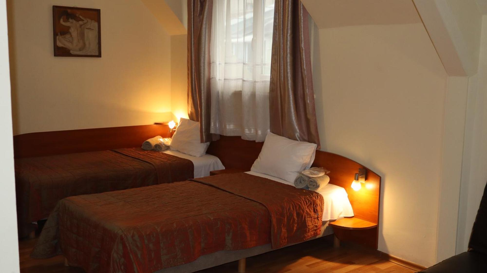 Hotel Palitra Warna Exterior foto