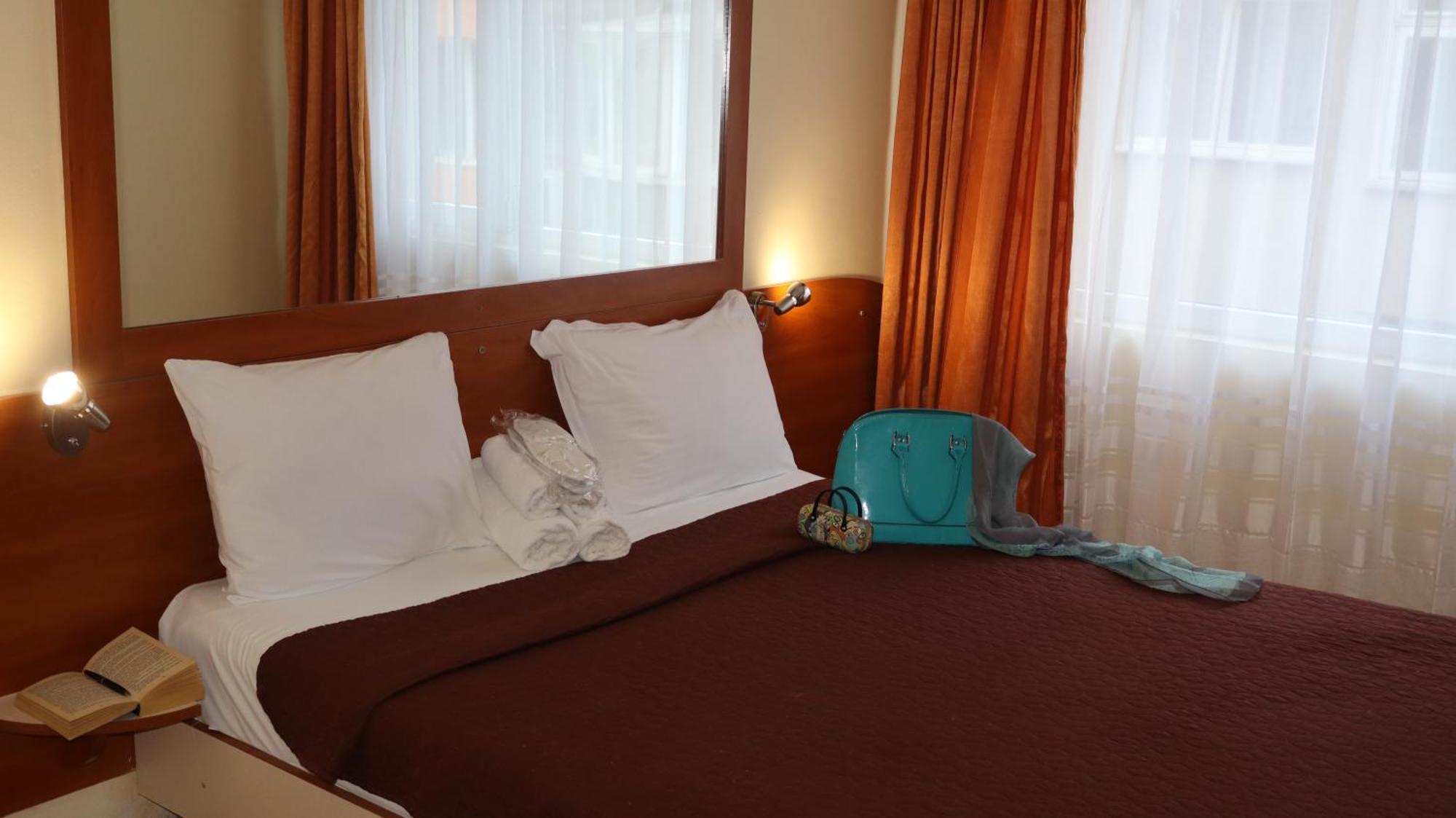Hotel Palitra Warna Exterior foto